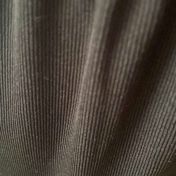 Coco & Carmen NWT black stretchy crop pants - Picture 7 of 7